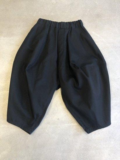 オックスポインテッドパンツ