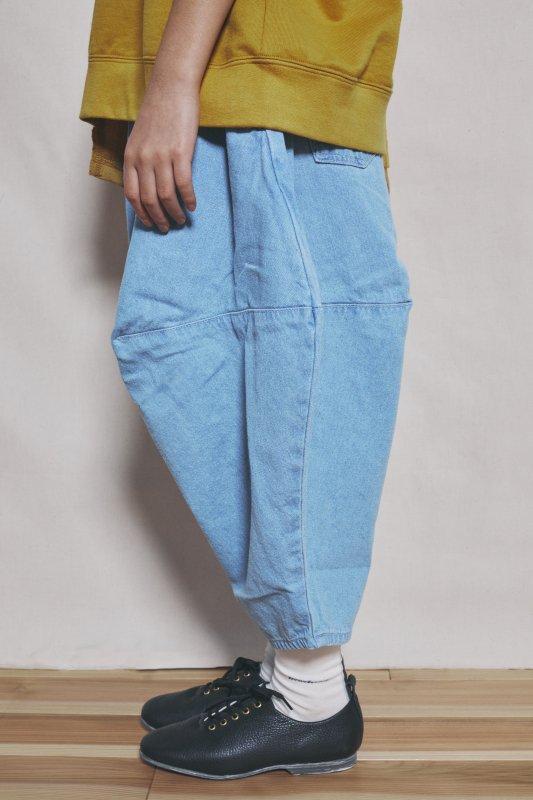 デニムポインテッドパンツ