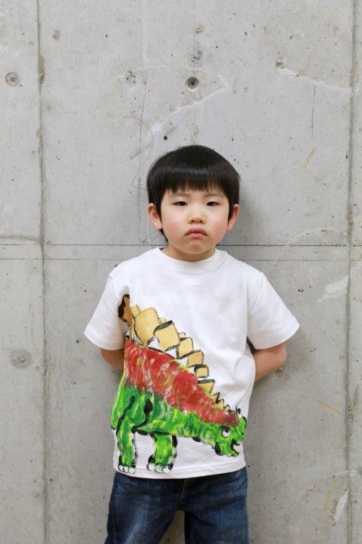 ステゴザウルスのTシャツキッズサイズ