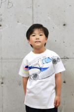 ジャンボ機のTシャツキッズ