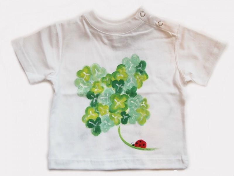 しあわせの四つ葉のTシャツキッズ